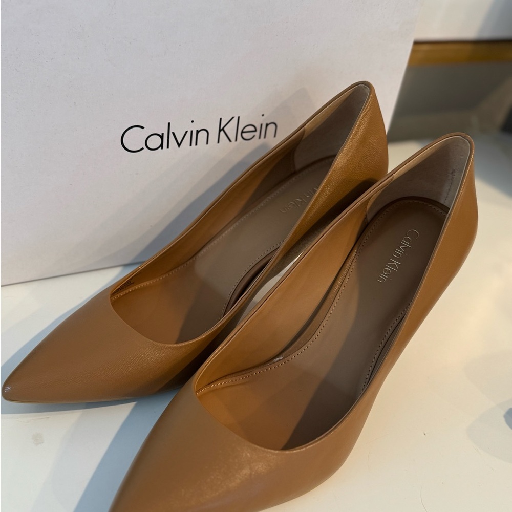 Brand New Calvin Klein Size 9